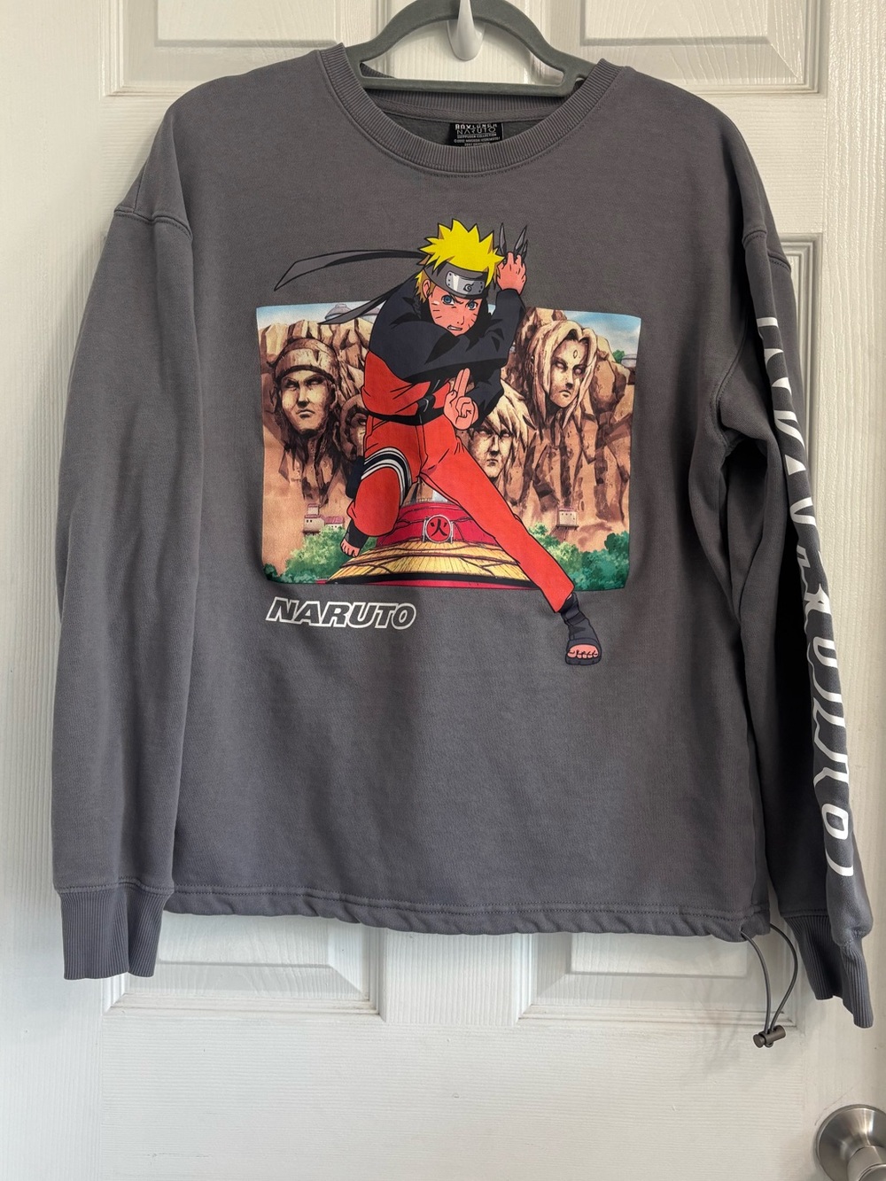 Boxlunch Naruto Graphic Pullover Sweatshirt - Gray XS